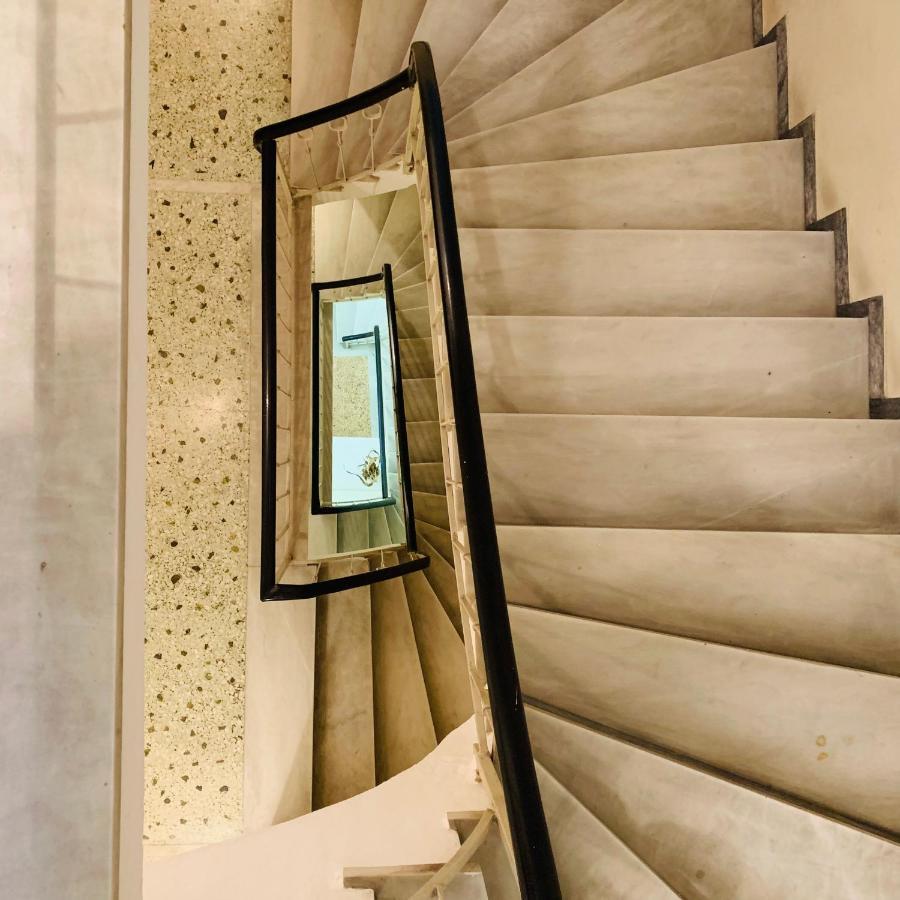 Skip Away From The Acropolis Museum By Athenian Homes Apartment *