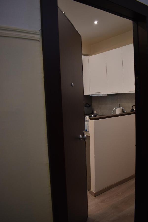 Skip Away From The Acropolis Museum By Athenian Homes Apartment Athen