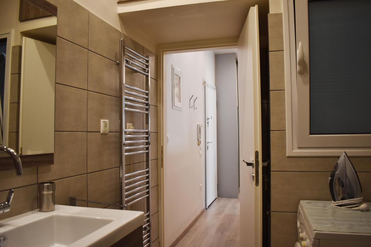 Apartment Skip Away From The Acropolis Museum By Athenian Homes